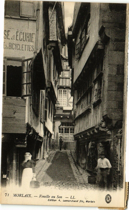 Carte postale ancienne Morlaix - Venelle au Son à Morlaix