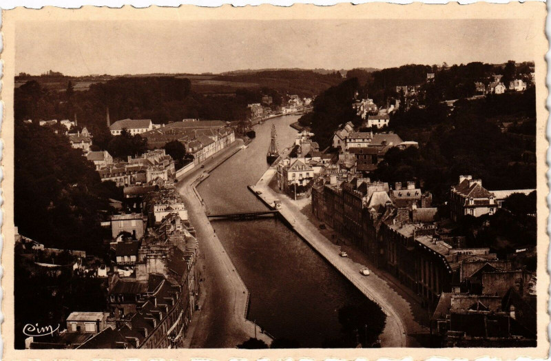 Carte postale ancienne Morlaix - Vue prise du Viaduc à Morlaix