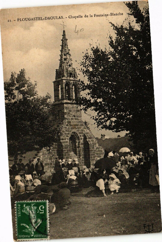 Carte postale ancienne Plougastel - Daoulas - Chapelle de la Fontaine-Blanche à Daoulas