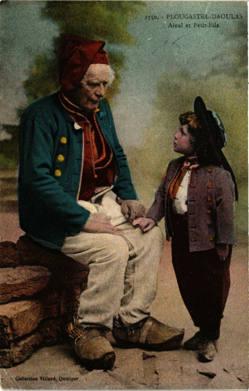Carte postale ancienne Plougastel - Daoulas - Aieul et Petit-Fils à Daoulas