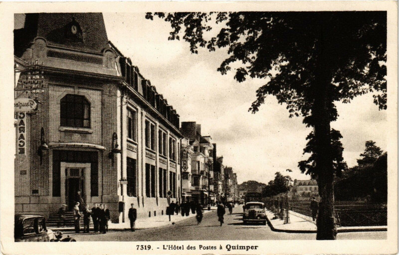 Carte postale ancienne L'Hotel des Postes a Quimper à Quimper