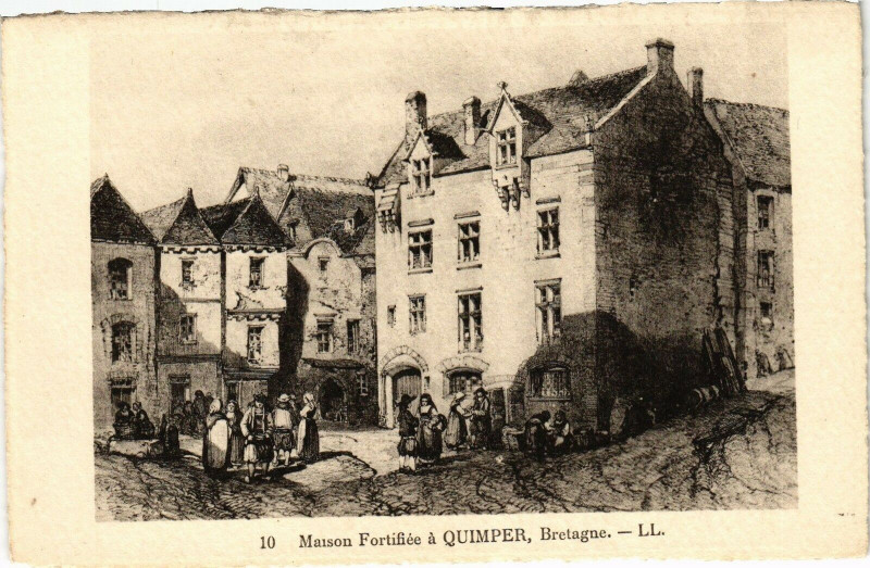 Carte postale ancienne Maison Fortifiée a Quimper Bretagne à Quimper
