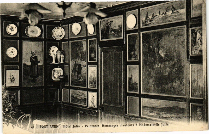 Carte postale ancienne Pont-Aven Hotel-Julia - Peintares Hommages d'ateurs a Mademoiselle à Pont-Aven