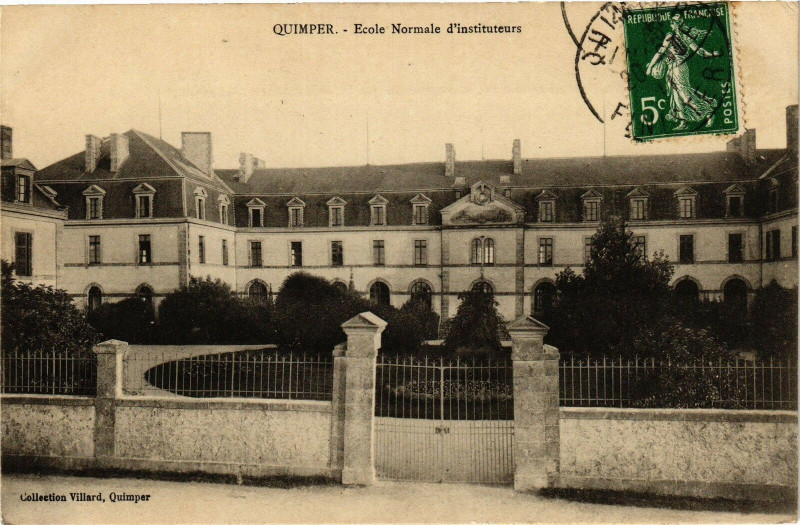 Carte postale ancienne Quimper - Ecole Normale d'instituteurs à Quimper