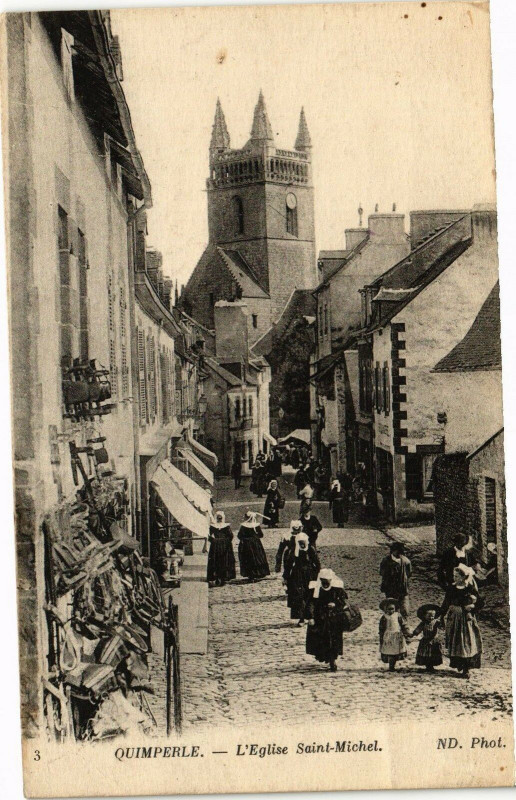 Carte postale ancienne Quimperle-L'Eglise St-Michel à Quimperlé