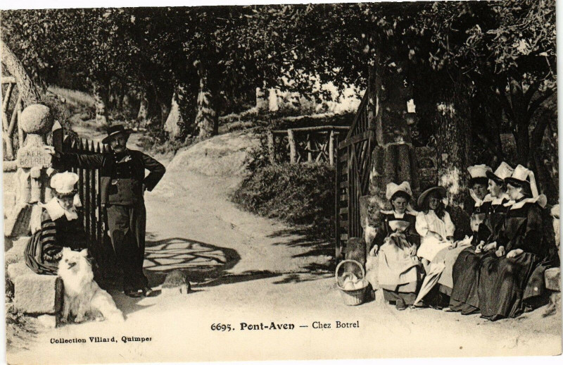 Carte postale ancienne Pont-Aven-Chez Botrel à Pont-Aven