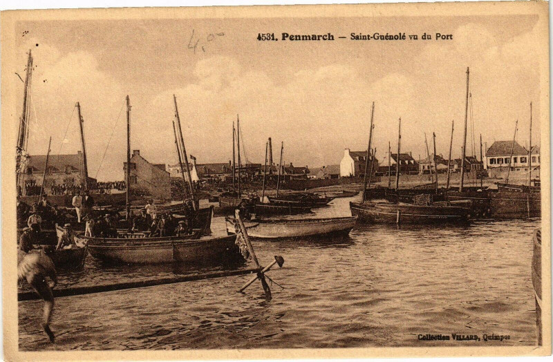 Carte postale ancienne Penmarc'H - Saint-Guenole vu du Port