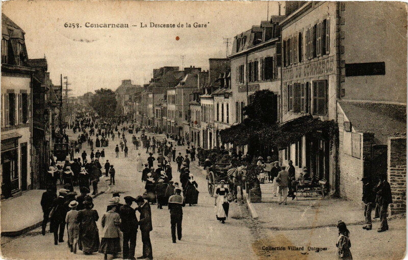 Carte postale ancienne Concerneau- La Descente de la Gare France à Concarneau