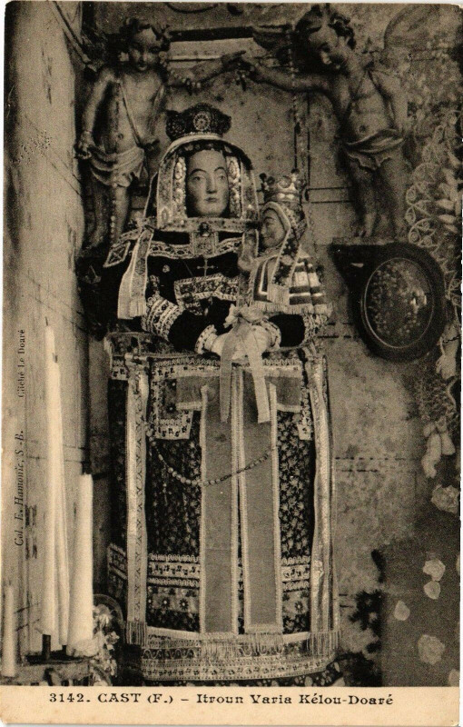 Carte postale ancienne Cast - Itroun Varia Kélou-Doaré à Cast