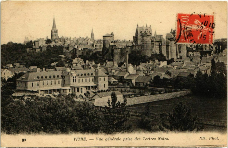 Carte postale ancienne Vitre Vue Generale prise des Tertres Noirs France à Vitré