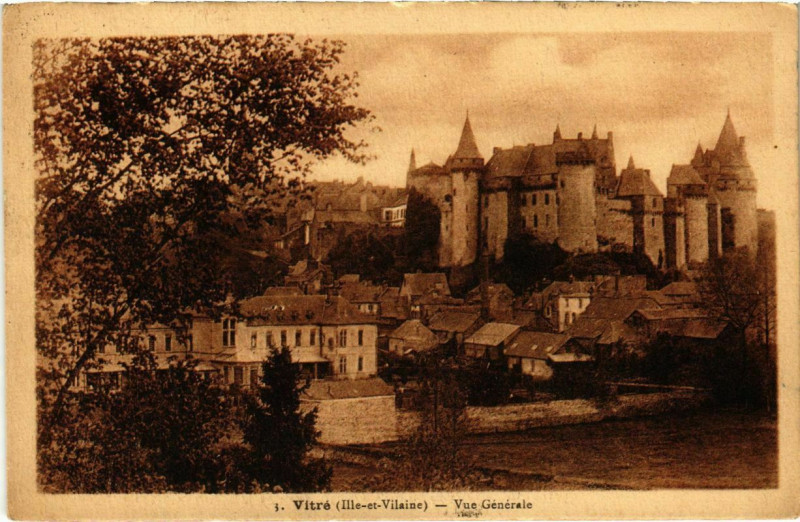 Carte postale ancienne Vitre Vue Generale France à Vitré