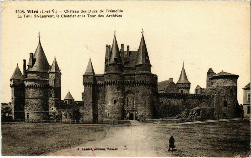 Carte postale ancienne Vitre Chateau des Ducs de Tremoille France à Vitré