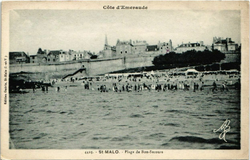 Carte postale ancienne Saint-Malo Plage de Bon Secours France à Saint-Malo