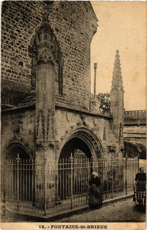 Carte postale ancienne Saint-Brieuc - Fontaine-Saint-Brieuc à Saint-Brieuc