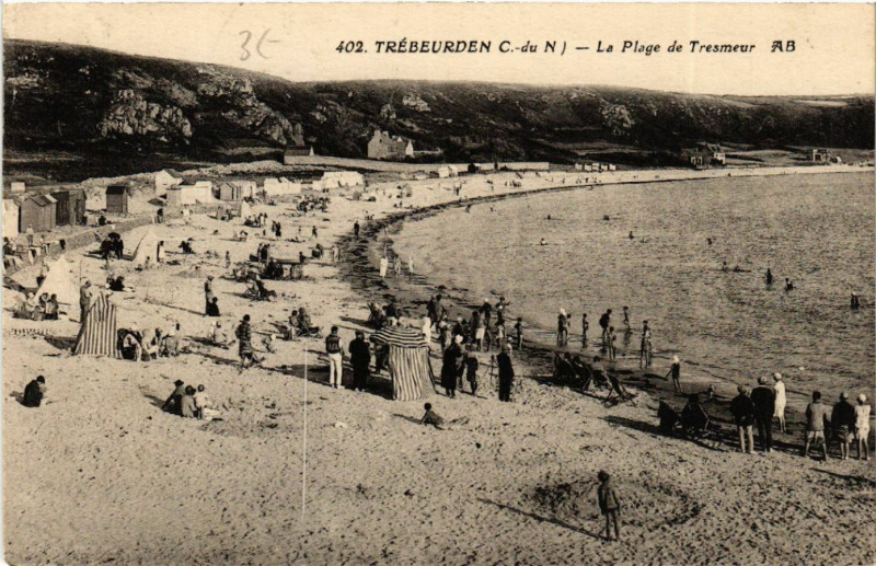 Carte postale ancienne Trebeurden - La Plage de Tresmeur à Trébeurden