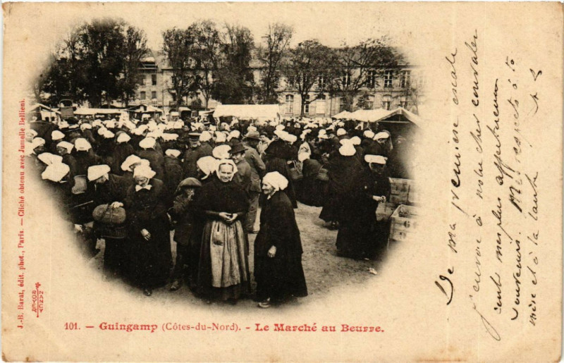 Carte postale ancienne Guingamp - Le Marché au Beurre à Guingamp