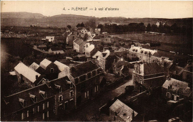 Carte postale ancienne Pleneuf - a vol d'oiseau