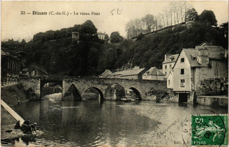 Carte postale ancienne Dinan - Le Vieux Pont à Dinan