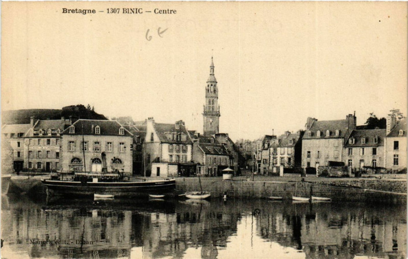 Carte postale ancienne Binic - Centre