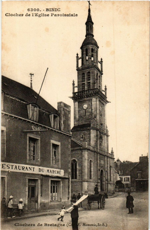 Carte postale ancienne Binic - Clocher de Eglise Paroissiale