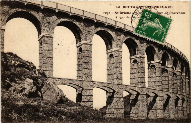 Carte postale ancienne Saint-Brieuc - Viaduc à Saint-Brieuc