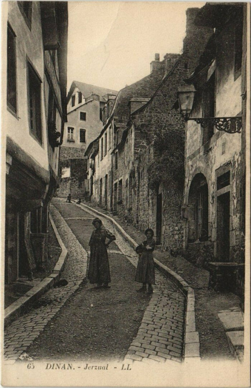 Carte postale ancienne Dinan - Jerzual à Dinan