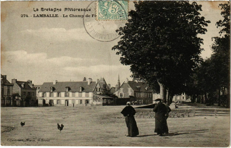 Carte postale ancienne Lamballe - Le Champ de Fo