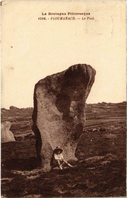 Carte postale ancienne Ploumanach - Le Pied