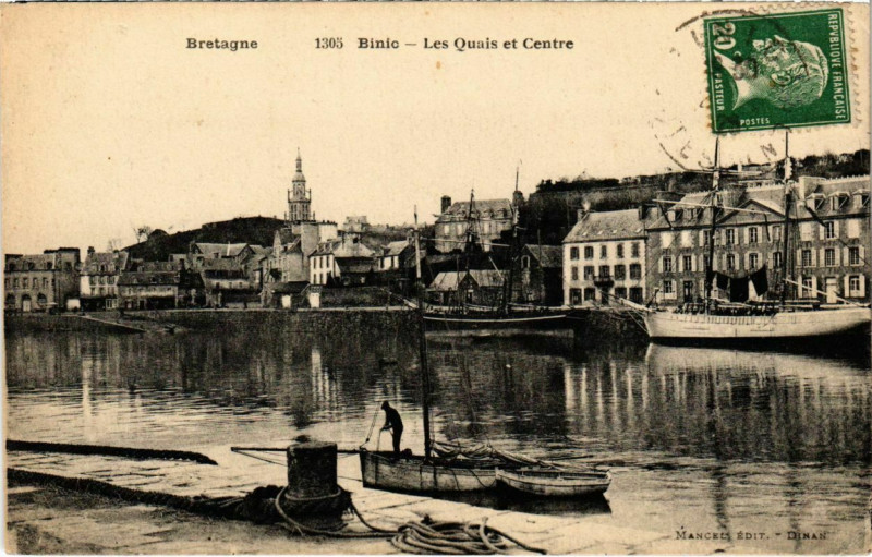 Carte postale ancienne Binic - Les Quais et Centre