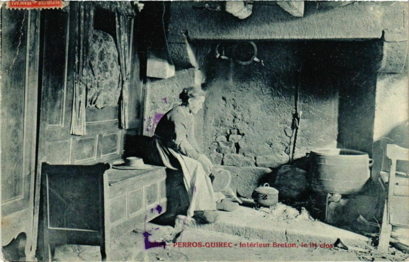 Carte postale ancienne Perros-Guirec - Interieur Breton le Ile Clos à Perros-Guirec