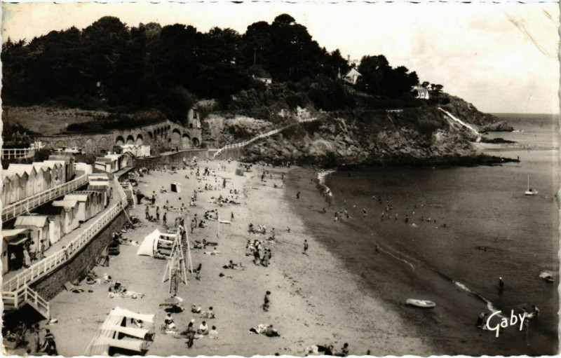 Carte postale ancienne Saint-Quay-Portrieux - Plage de la Comtesse à Saint-Quay-Portrieux