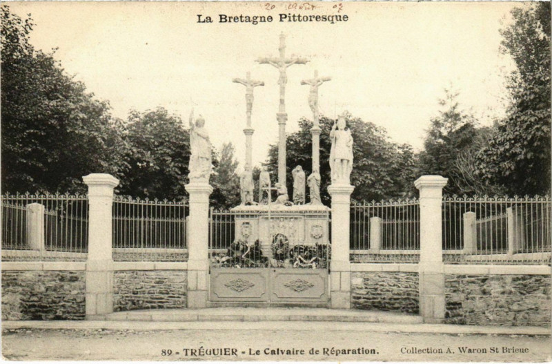 Carte postale ancienne Treguier - Le Calvaire à Tréguier