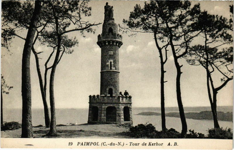 Carte postale ancienne Paimpol - Tour de Kerhor à Paimpol