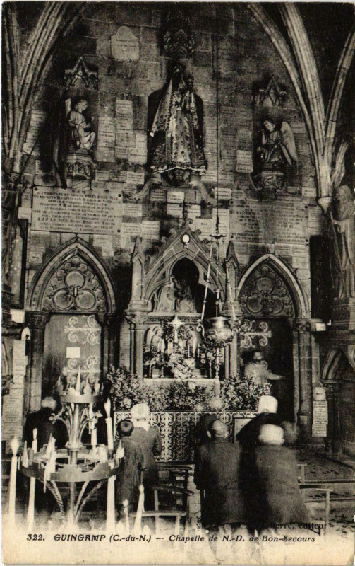 Carte postale ancienne Guingamp - Chapelle de N.-D de Bon-Secours à Guingamp