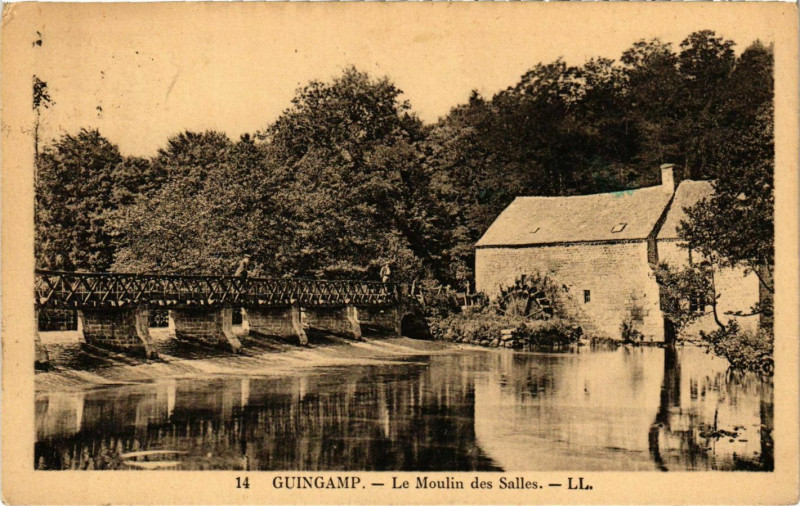 Carte postale ancienne Guingamp - Le Moulin des Salles à Guingamp