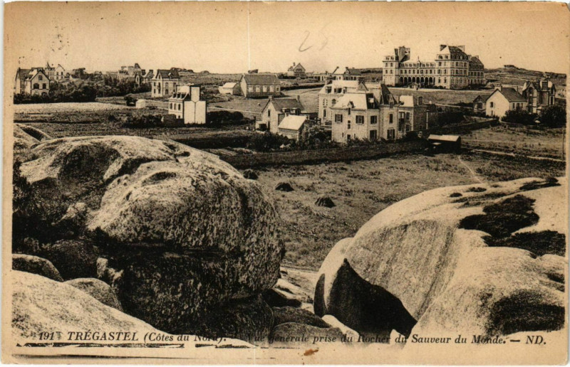 Carte postale ancienne Tregastel - Vue générale à Trégastel