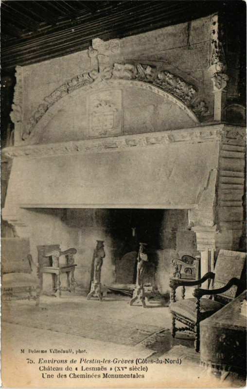 Carte postale ancienne Plestin-les-Greves - Chateau de Lesmaes à Plestin-les-Grèves