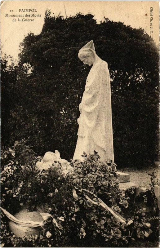 Carte postale ancienne Paimpol - Monument des Morts de la Guerre à Paimpol