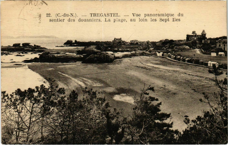 Carte postale ancienne Tregastel - Vue panoramique du sentier à Trégastel