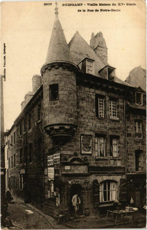 Carte postale ancienne Guingamp - Vieille Maison à Guingamp