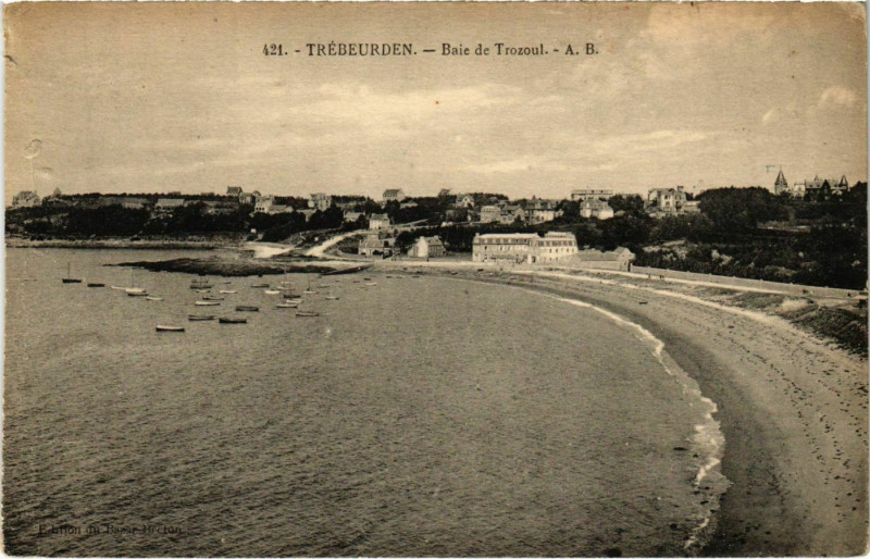 Carte postale ancienne Trebeurden - Baie de Trozoul à Trébeurden