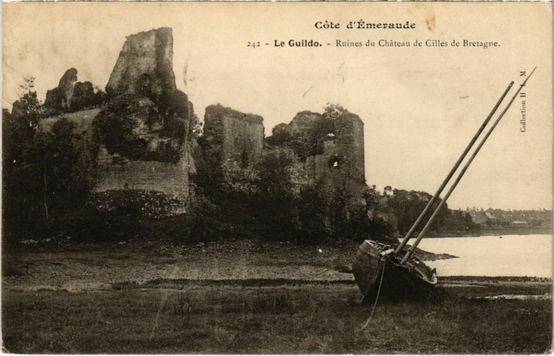 Carte postale ancienne Le Guildo - Ruines du Chateau