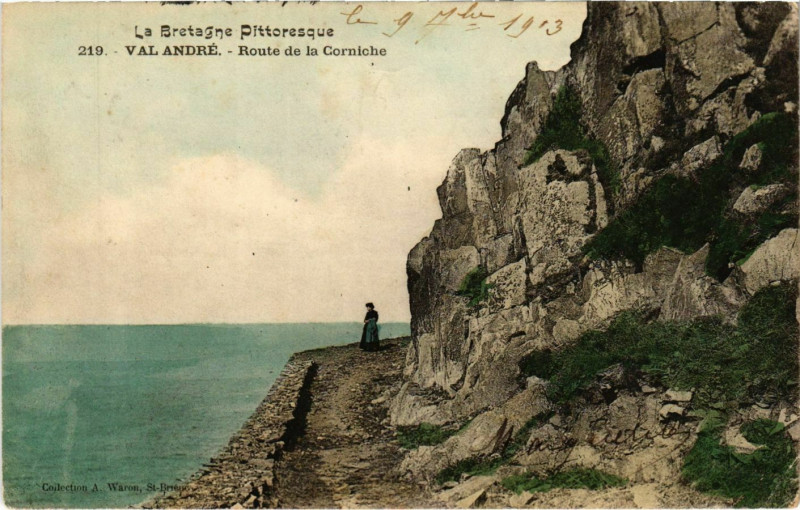 Carte postale ancienne Val-Andre - Route de la Corniche