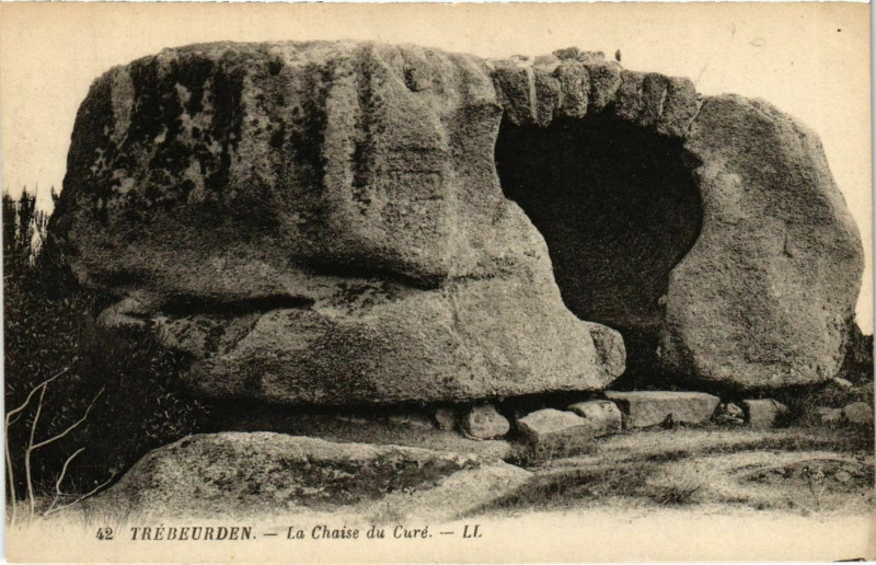 Carte postale ancienne Trebeurden - La Chaise du Cure à Trébeurden