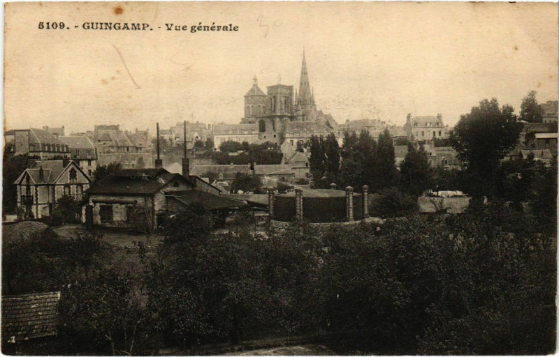 Carte postale ancienne Guingamp - Vue générale à Guingamp