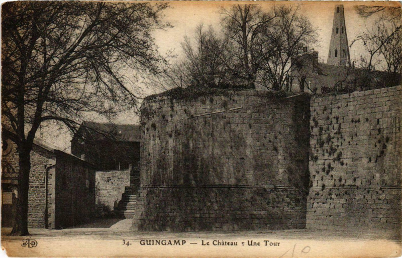 Carte postale ancienne Guingamp - Le Chateau à Guingamp