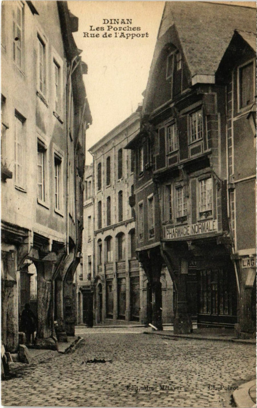 Carte postale ancienne Dinan - Les Porches à Dinan