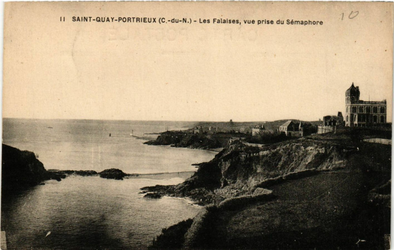 Carte postale ancienne Saint-Quay-Portrieux - Les Falaises - vue prise de Semaphore à Saint-Quay-Portrieux