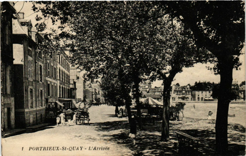 Carte postale ancienne Portrieux-Saint-Quay - L'Arrivée