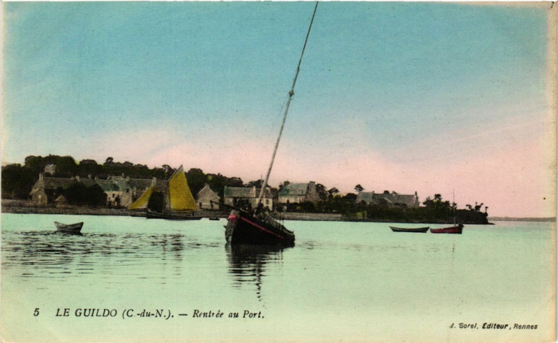 Carte postale ancienne Le Guildo - Rentrée au Port